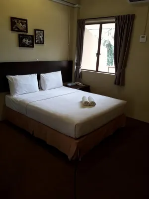 Mersing Merlin Inn Photos
