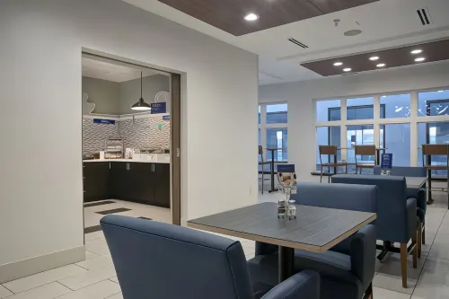 Holiday Inn Express & Suites Chester-Monroe-Goshen Featured Photos