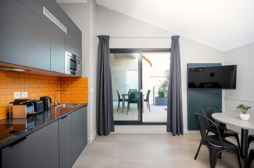 Staycity Aparthotels Centre Vieux Port Photos