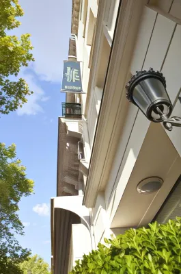 Hotel Trianon Gare de Lyon - Paris 12 Exterior Photos