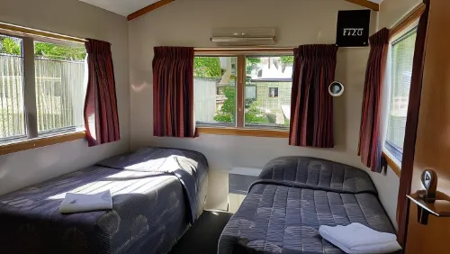 High Country Motel & Backpackers Photos