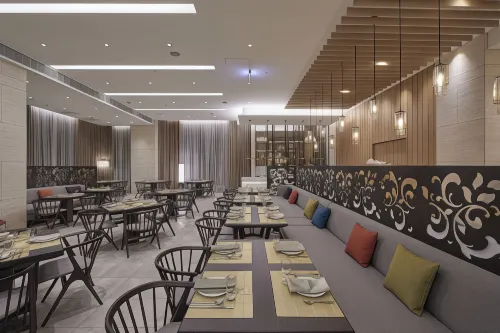 Grand Bay Resort Hotel Restauration Photos