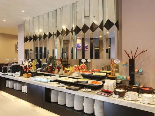Swiss-Belinn Tunjungan, Surabaya Makanan Photos