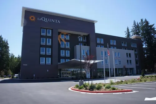 La Quinta Inn & Suites by Wyndham Marysville Extérieur Photos