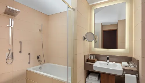 Crowne Plaza Muscat OCEC Chambres Photos