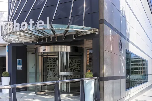 LCB Hotel Fuenlabrada Exterior Photos