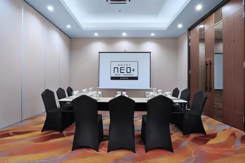 Hotel Neo+ Waru - Sidoarjo Fasilitas Bisnis Photos