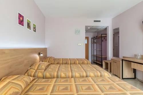 Ivana Palace Hotel - Free Parking Номера Photos
