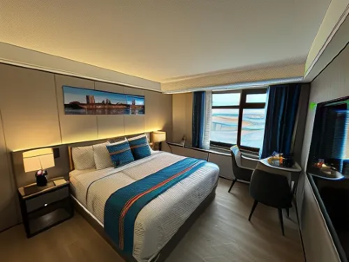 Ly New York Hotel Photos