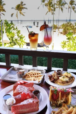 Park Shore Waikiki Dining Photos