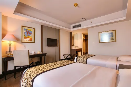 The Acacia Hotel & Resort Jakarta Kamar Photos