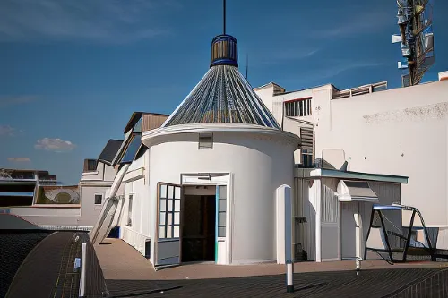 Cecil Hotel Exterior Photos
