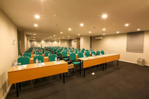Hotel Citradream Tugu Yogyakarta Espaces Affaires Photos