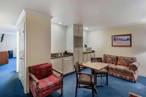 Baymont by Wyndham Willow Park Rooms Photos