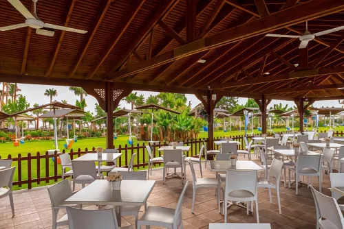 Cavo Maris Beach Hotel Питание Photos