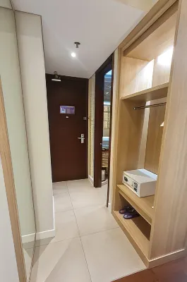 FOX Lite Hotel Grogol Jakarta Photos