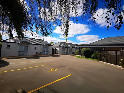 Airport Birches Motel Featured Photos