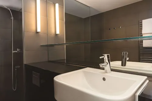 Adina Apartment Hotel Berlin Hackescher Markt Rooms Photos