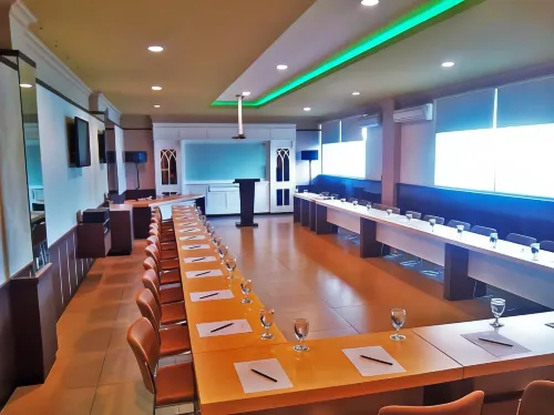 C3 Hotel Ungaran Fasilitas Bisnis Photos