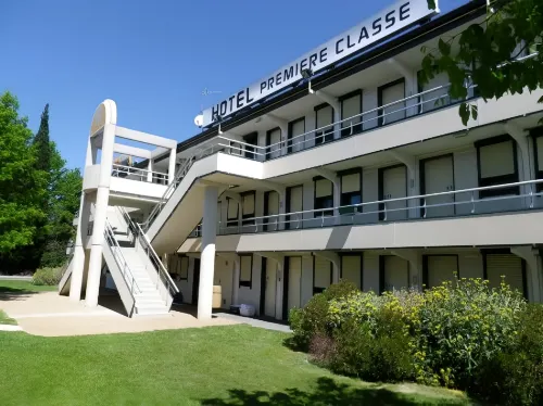 HÔTEL PREMIERE CLASSE AVIGNON SUD - Parc des Expositions À ne pas manquer Photos