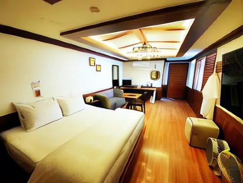 Uneed Hotel Photos