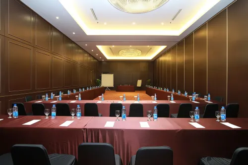 Hotel Cemerlang مرافق الأعمال Photos