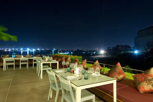Way Hotel Pattaya Makanan Photos