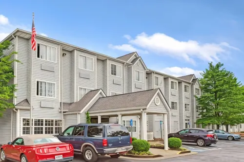 Microtel Inn & Suites by Wyndham Atlanta Airport Esterni Photos