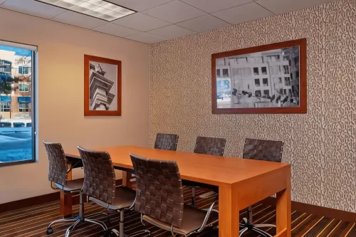 Four Points by Sheraton Mall of America Minneapolis Airport Business Photos