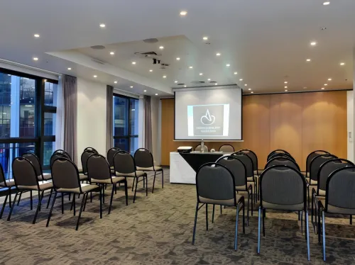 Parkside Hotel & Apartments Business Facilities Photos