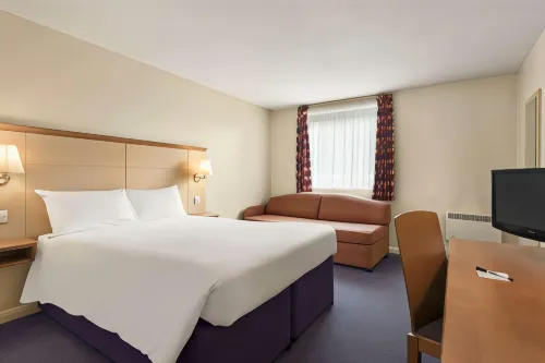 Days Inn by Wyndham Cannock Norton Canes M6 Toll Chambres Photos