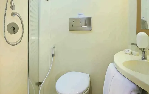 Cordela Hotel Cirebon Camere Photos