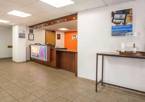 Prospect Heights, IL Public Areas Photos