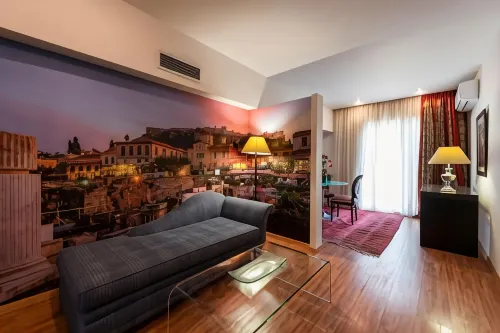 Best Western Plus Embassy Hotel Photos