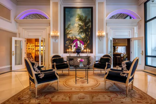 Beverly Hills Plaza Hotel & Spa Public Areas Photos