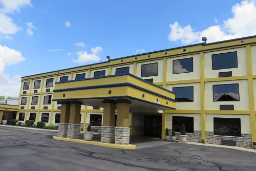 Days Inn by Wyndham Columbus Airport Extérieur Photos