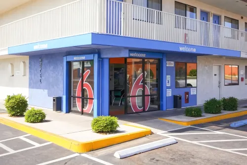 Motel 6 Saint George, UT Exterior Photos