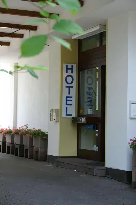 Hotel Demas München-Unterhaching Außen Photos