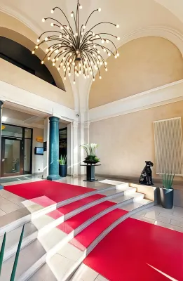 Metropolitan Hotel by Flemings Öffentliche Flächen Photos
