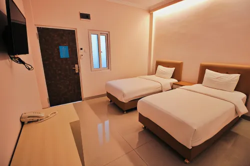 Koslo Yogyakarta Kamar Photos