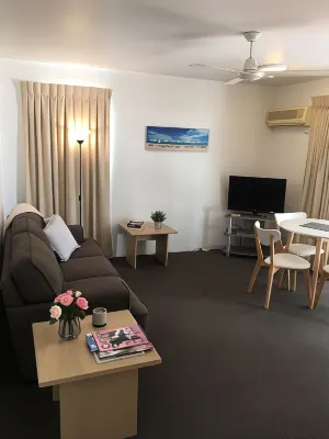 Chez Noosa Resort Motel Rooms Photos