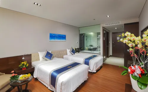 Central Palace Hotel Rooms Photos
