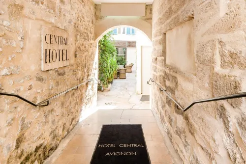 Hôtel Central Avignon Espaces publics Photos