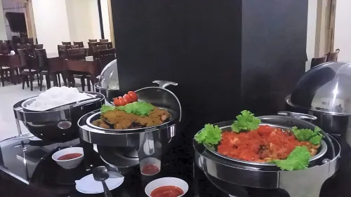 Rangkayobasa Hotel Padang Panjang Mahlzeiten Photos