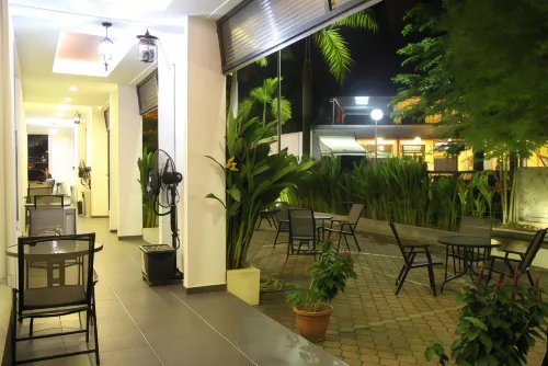 M Design Hotel @ Seri Kembangan Aree comuni Photos