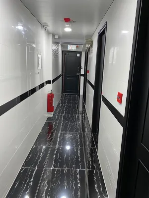 Hong Kong Budget Hostel Public Areas Photos