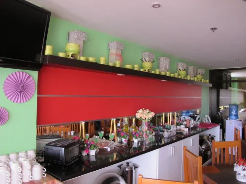 Sugbutel Family Hotel Cebu powered by Cocotel Питание Photos