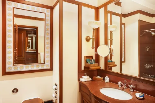 The Oberoi Grand Kolkata Rooms Photos