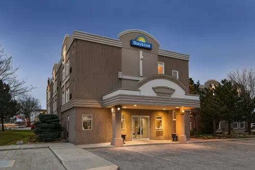 Days Inn by Wyndham Toronto West Mississauga Featured Photos
