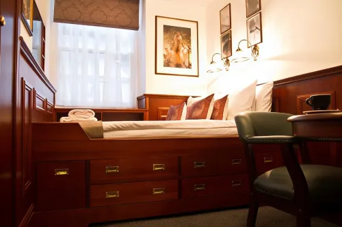Regency House Hotel Rooms Photos